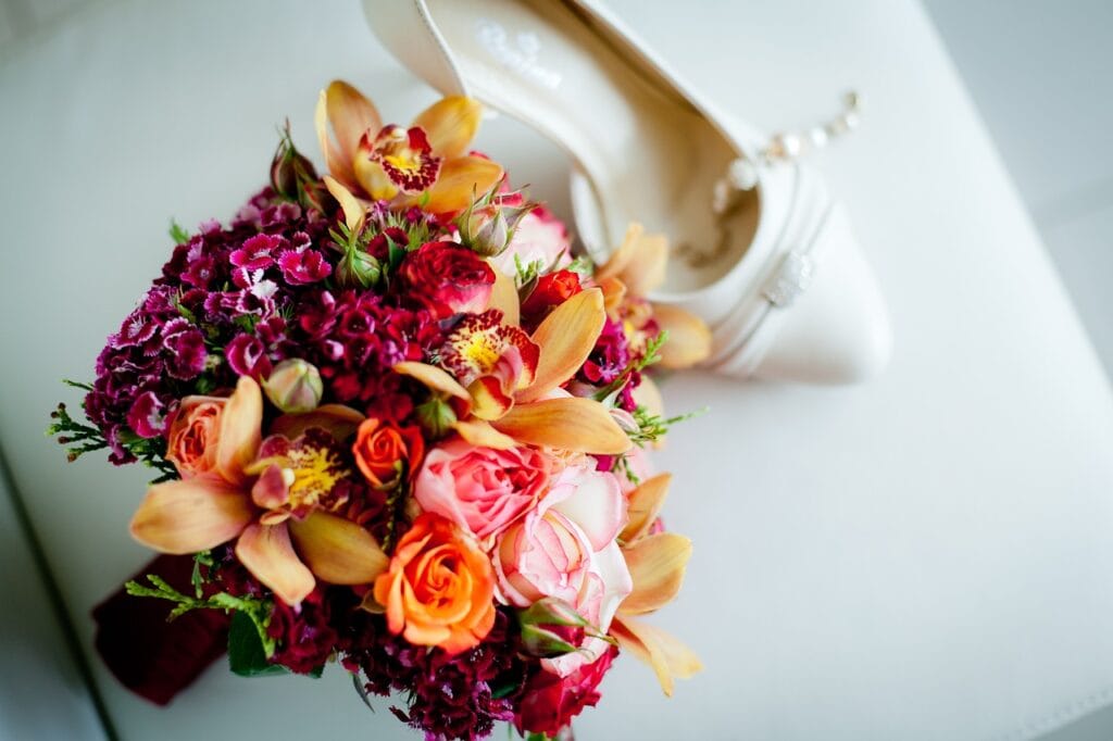 Ślub plenerowy w zamku – romantyka i elegancja w jednym