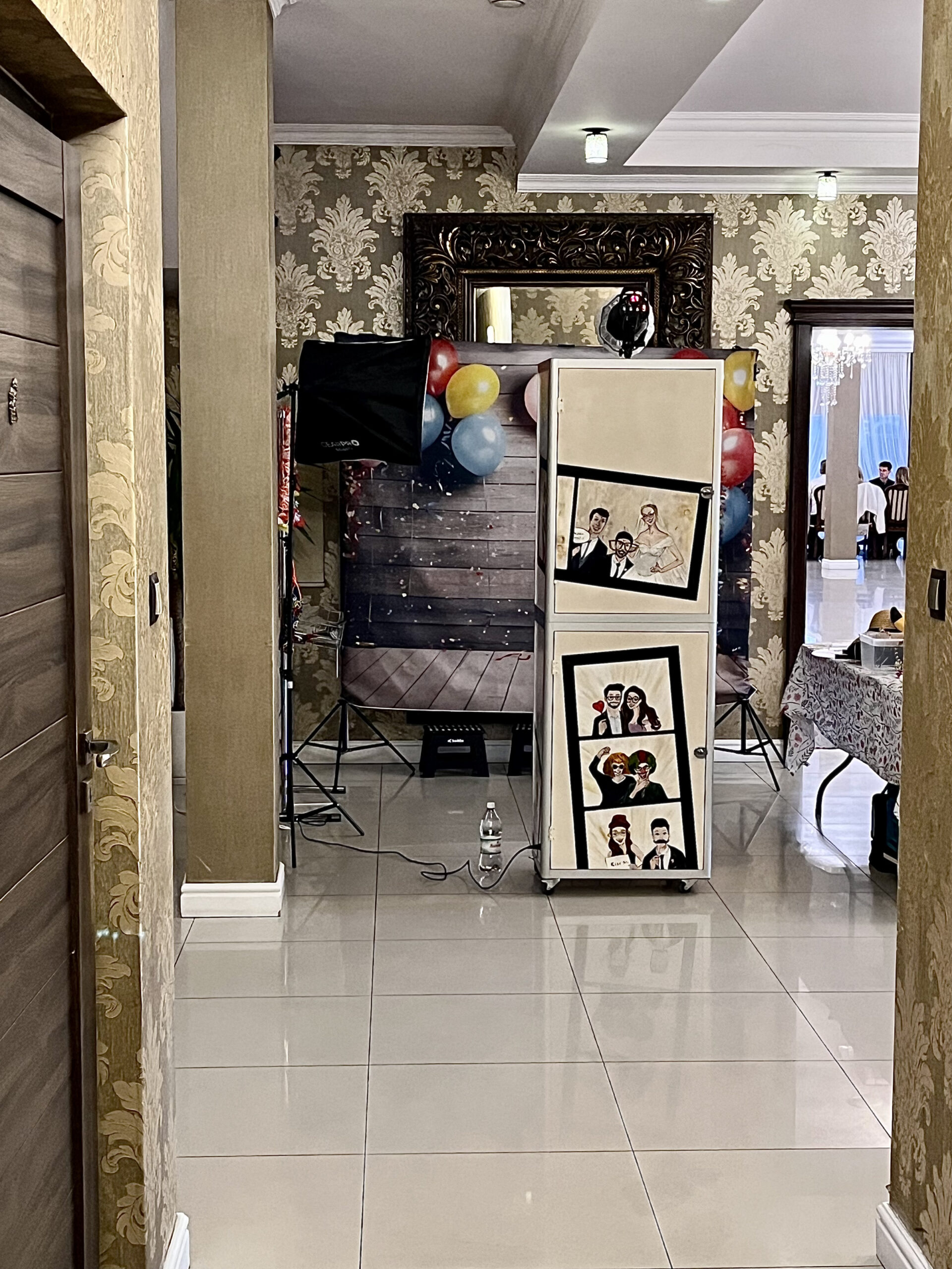 fotobudka dostepna na podkarpaciu z tłem i gadżetami